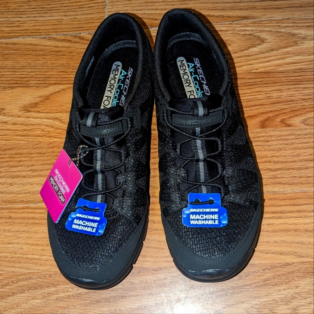 Brand new Skechers